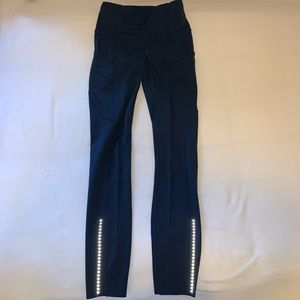 navy blue 7/8 crops, size 2 lululemon